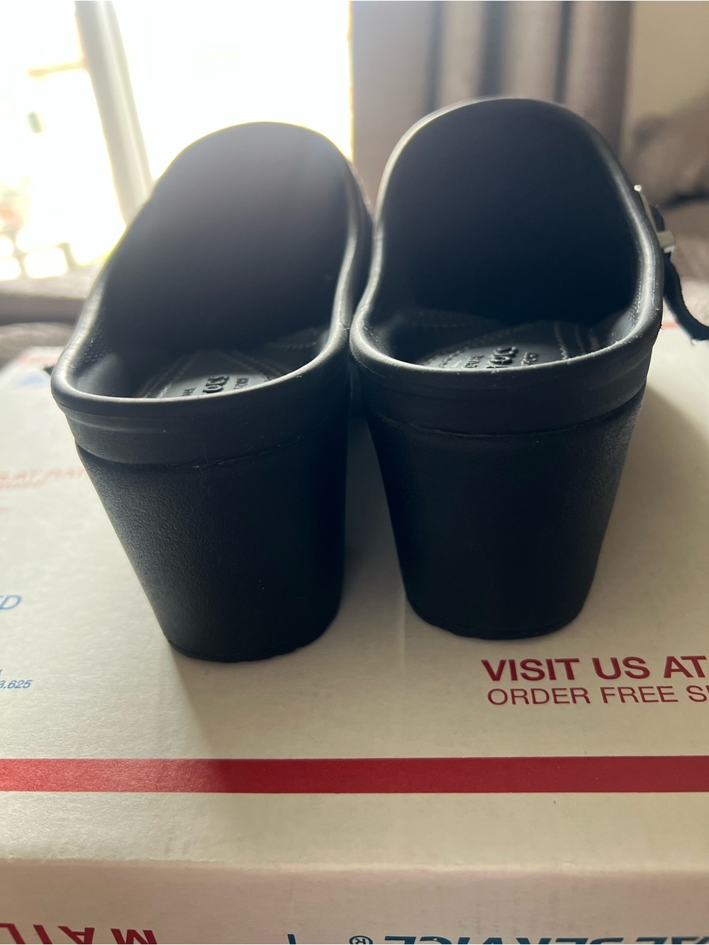 Crocs Sarah Clog Heel Dual Mules Size 9  Black Suede Leather Strap - Picture 6 of 9